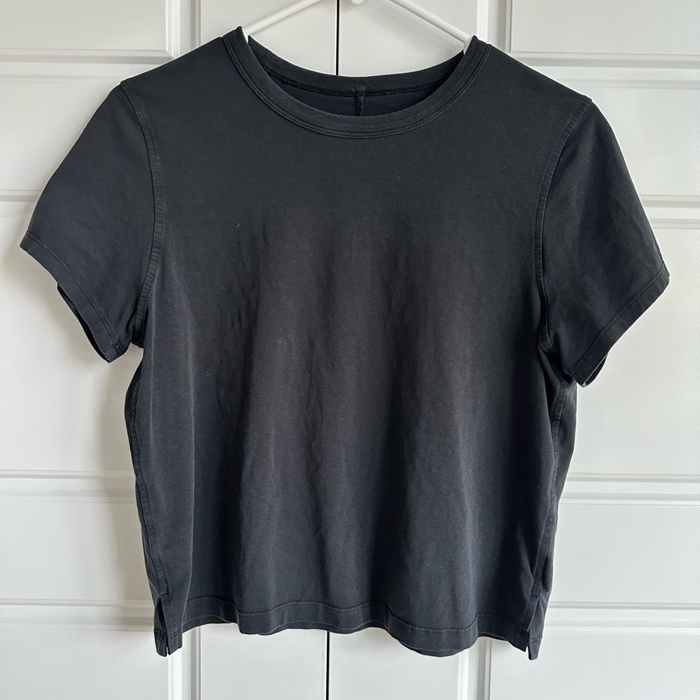 Size 6 Lululemon Crop Top